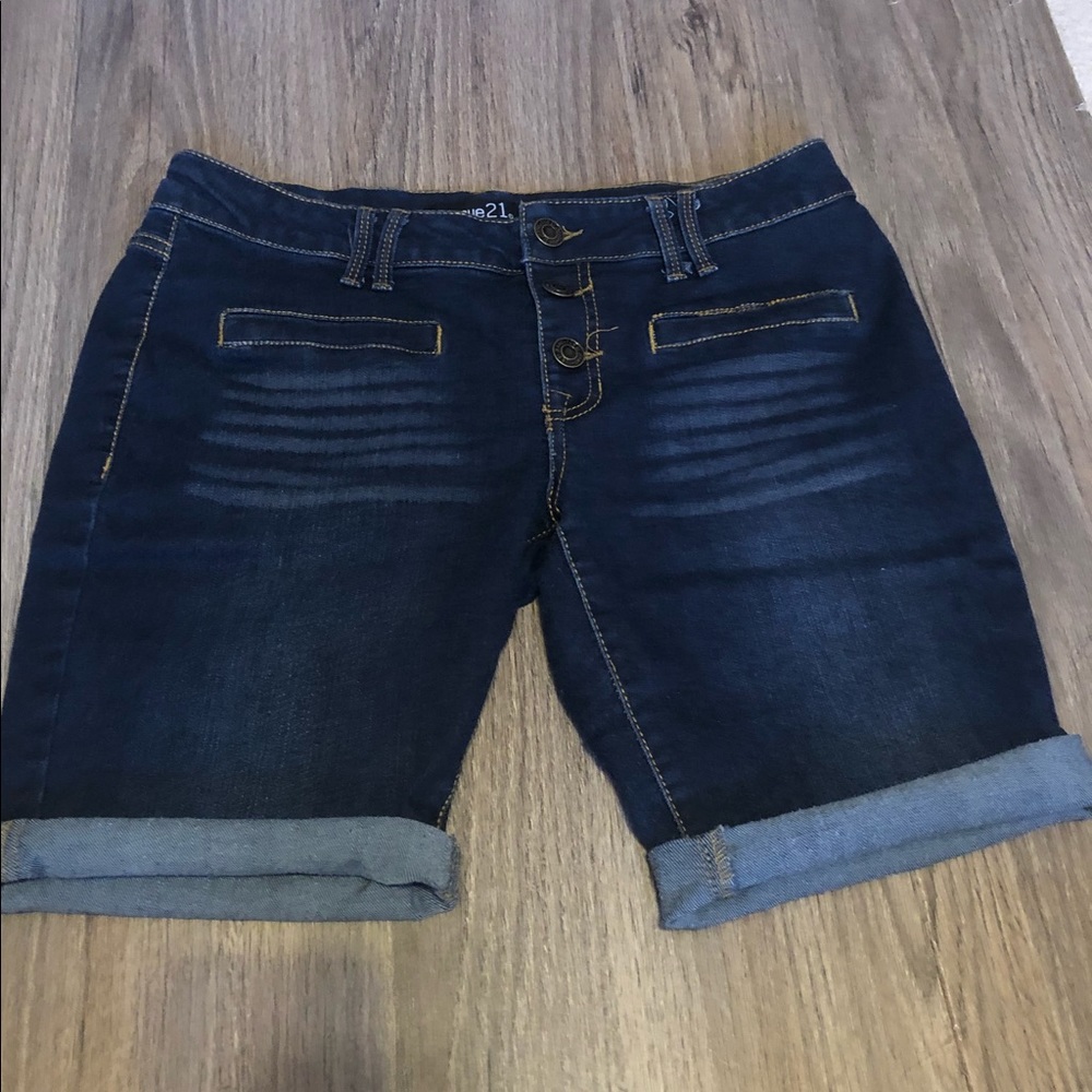 Rue 21 Jean Shorts size 9/10